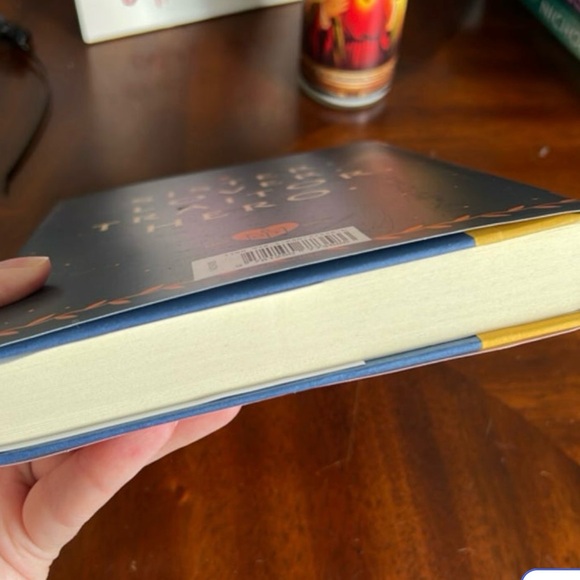 NEW Ariadne by Jennifer Saint hardcover - Picture 3 of 4